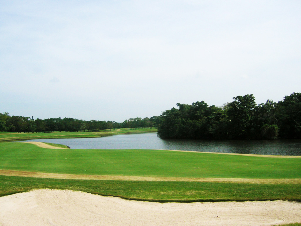 Navatanee Golf Course